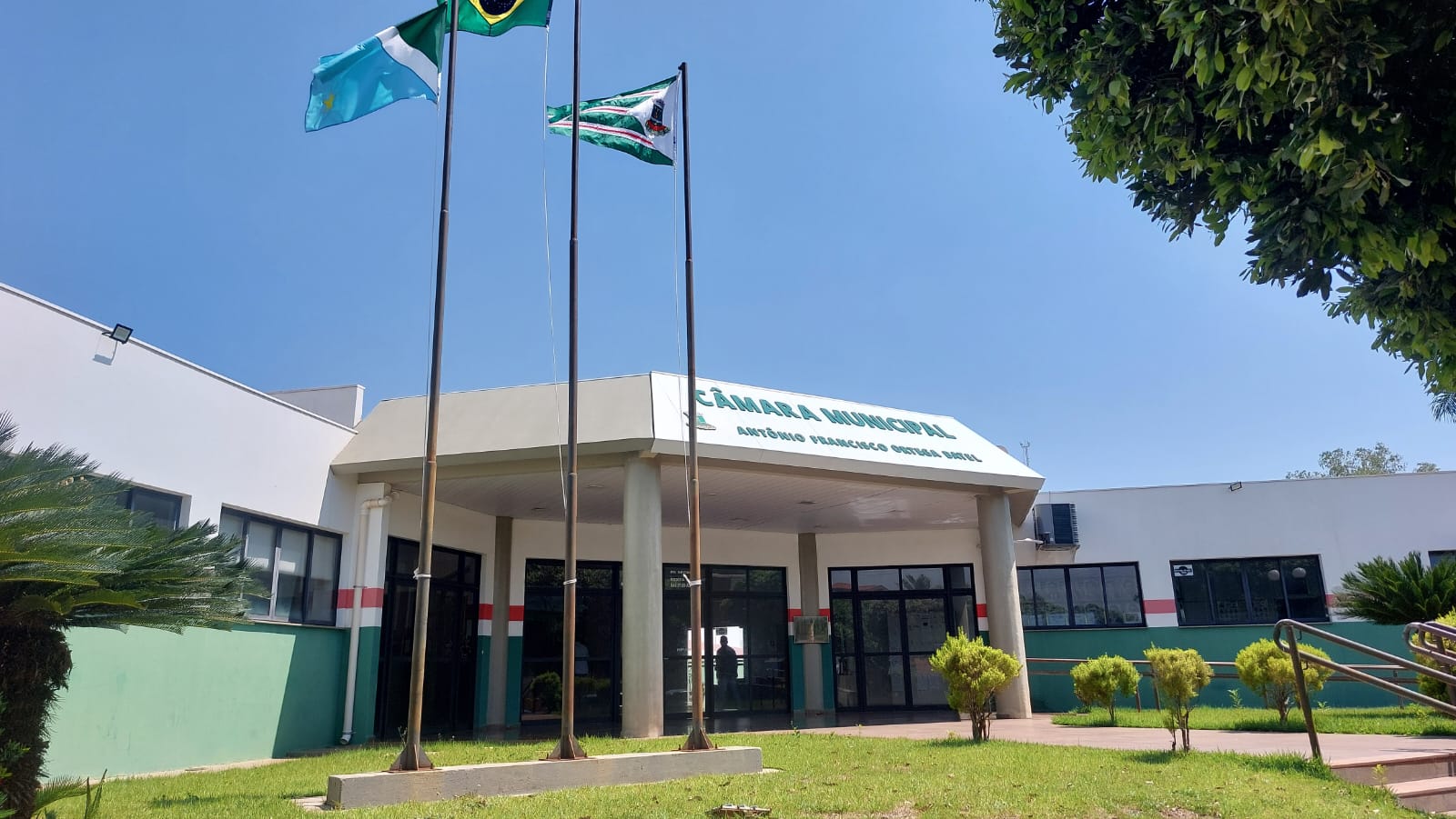 Câmara de Nova Andradina celebrará Dia do Professor com homenagens especiais