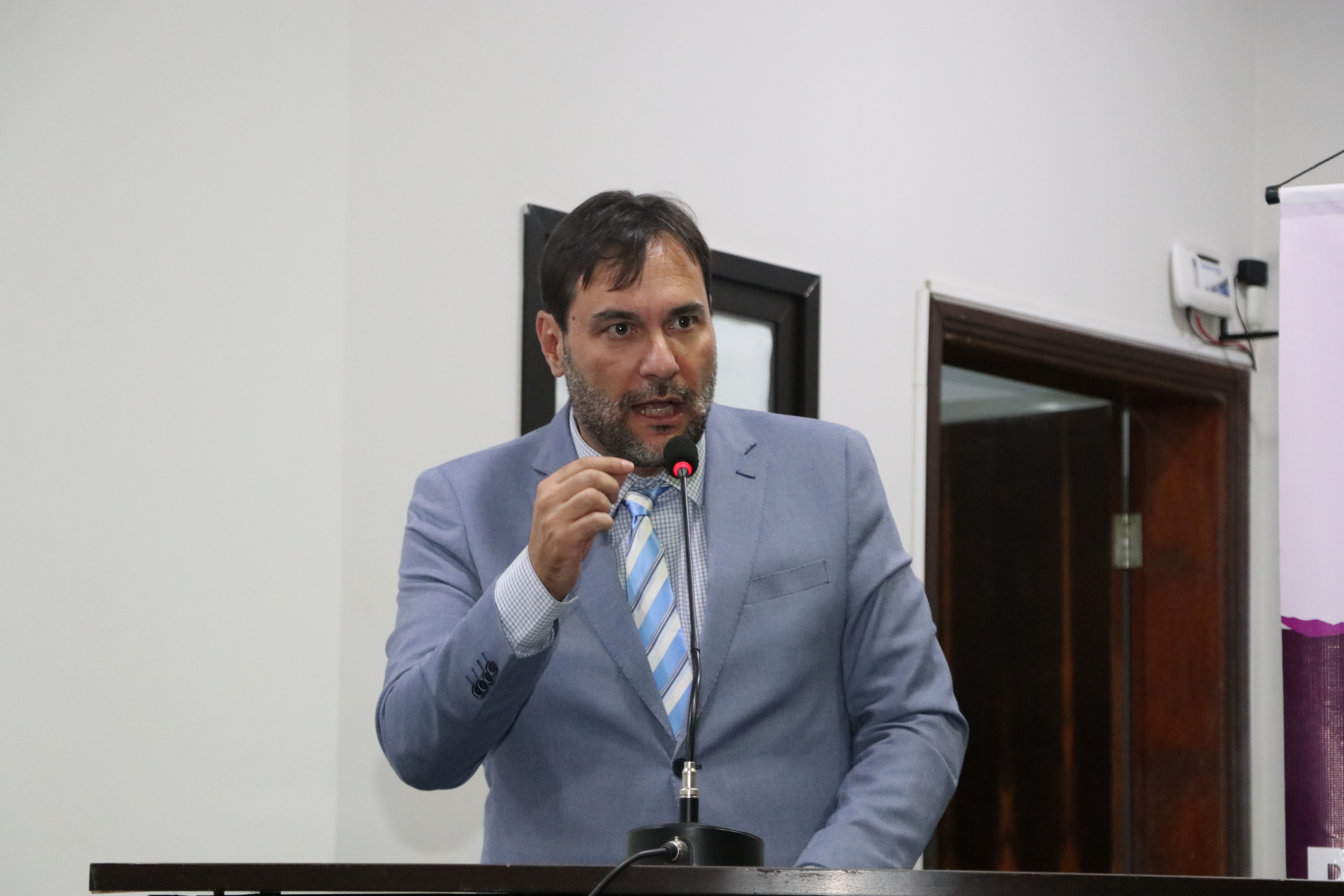 Presidente da Câmara solicita esclarecimentos sobre áreas no Parque Industrial de Nova Andradina