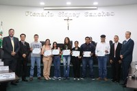 Professores e alunos do IFMS recebem homenagem por conquistas na MOSTRATEC 2024