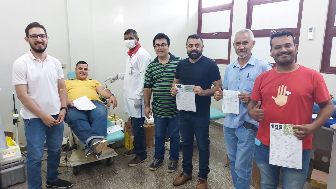 Servidores da Câmara de Nova Andradina participam de campanha de doação de sangue