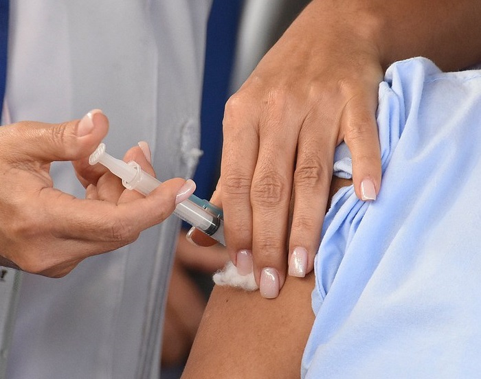 Vereador solicita aquisição de vacinas contra a dengue para rede municipal de saúde 