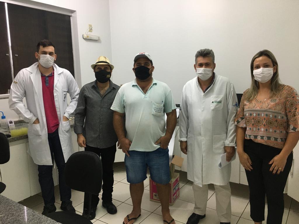Vereadores visitam Laboratório Nacim Abrão